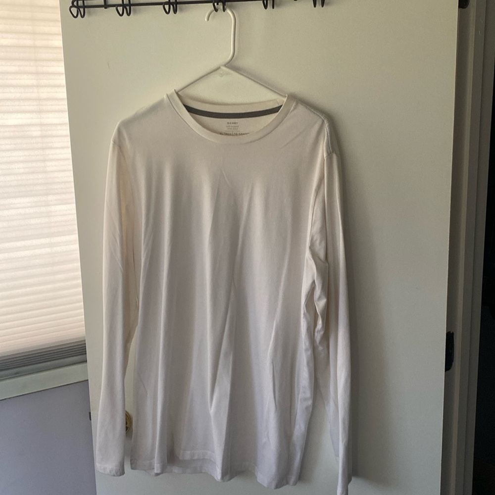 Men’s Old Navy Long Sleeve Tee